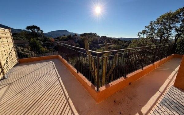 Appartement à louer    3 pièces •  Carros