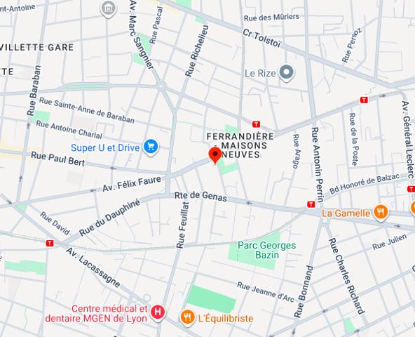 Parking
        
        - 17 m² Exclusivité 20 000 € *