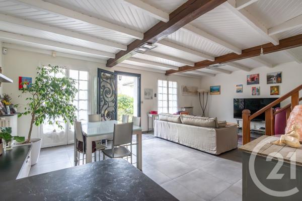 Maison à vendre  8 pièces - 167,64 m2 ST MAUR DES FOSSES - 94