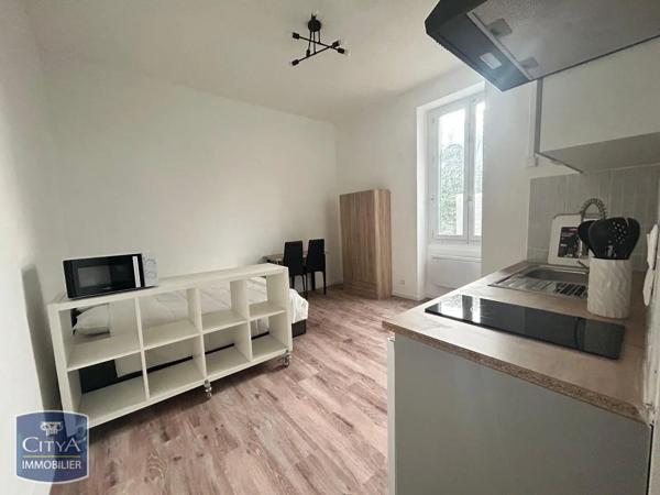 Appartement à louer 1 pièce 21.69m² Saint-Étienne (42000)