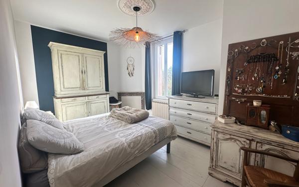 Maison à vendre    5 pièces • 125 m2 Saintes