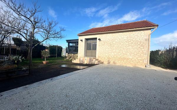 Maison à vendre    5 pièces • 125 m2 Saintes