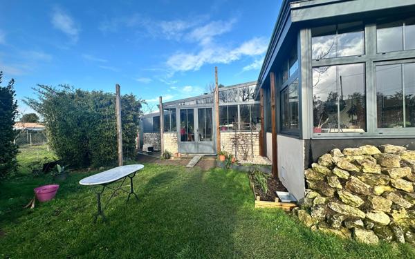 Maison à vendre    5 pièces • 125 m2 Saintes
