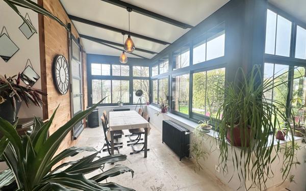 Maison à vendre    5 pièces • 125 m2 Saintes