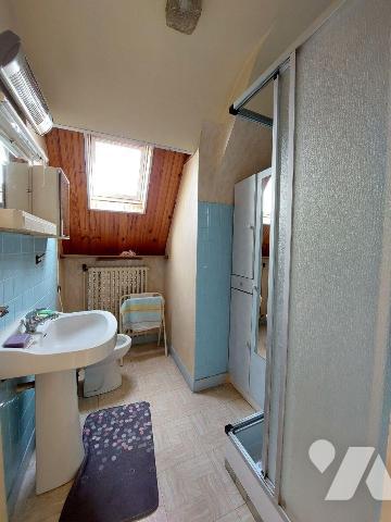 A VENDRE RENNES (35)  Sur la route qui mène à Vezin le Coquet et St Brieuc  Maison de 1970 de 1...