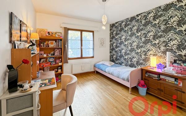 Maison à vendre    6 pièces •  Saint-Amand-Montrond
