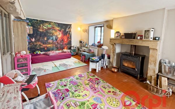 Maison à vendre    6 pièces •  Saint-Amand-Montrond