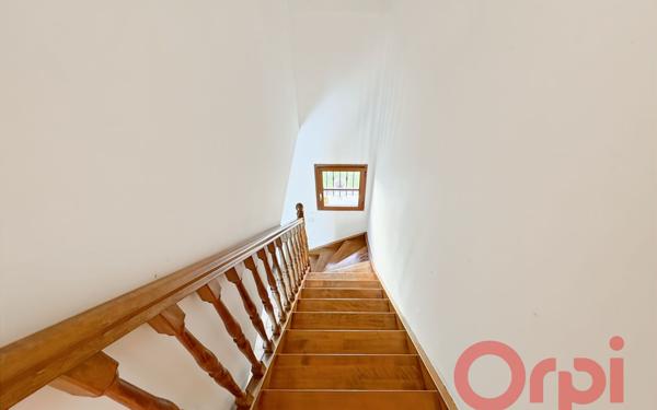 Maison à vendre    6 pièces •  Saint-Amand-Montrond
