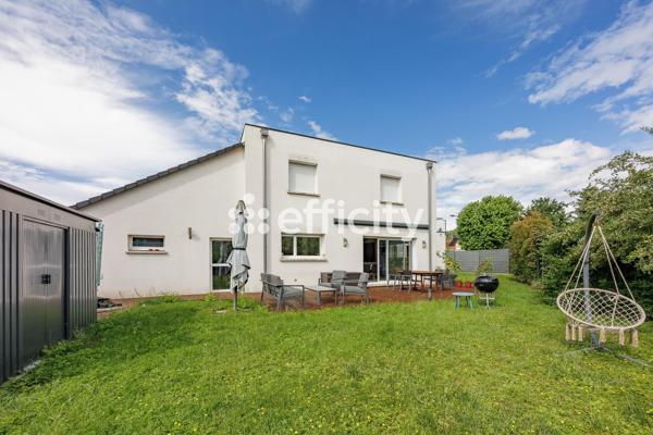 Maison
         6 pièces
        - 193 m² Bien prestige 474 900 € *