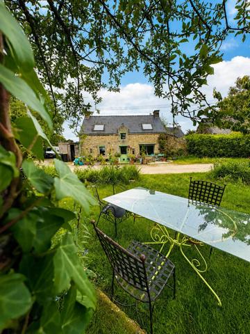 Maison en pierre à rénover· Âme bretonne · 2 ch · 68 m² · Elven