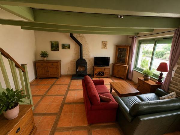 Maison en pierre à rénover· Âme bretonne · 2 ch · 68 m² · Elven