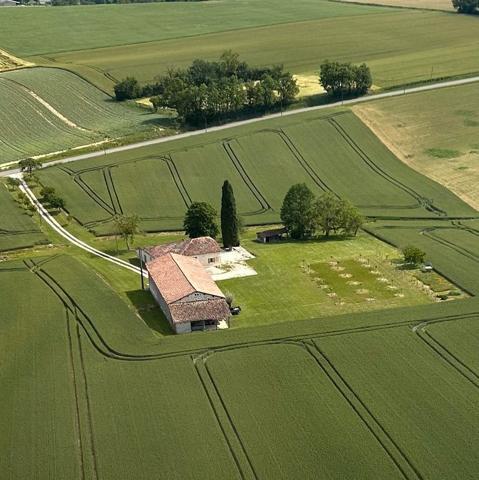 Mauvezin (32120) Maison de caractère en pierre — 152 m² de douceur de vivre et lumière.