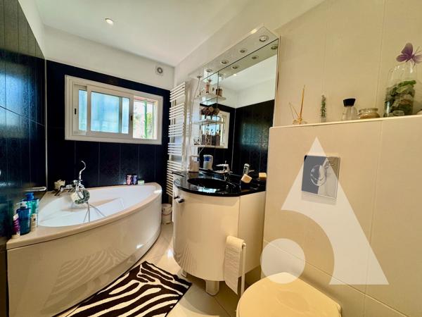 Maison 5 pièces 127.63 m2