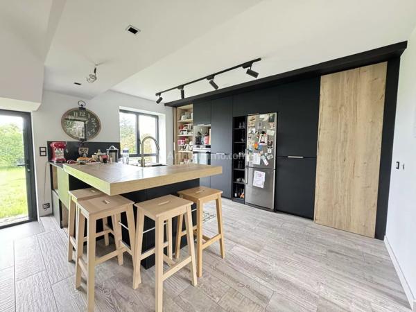 Vente Maison 4 pièces 165 m2 à Ploemel