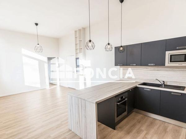 Location Appartement 3 pièces 67.3 m² - 10 RUE GOIOT Reims 51100