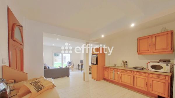 Maison
         10 pièces
        - 161 m² Exclusivité 372 750 € *