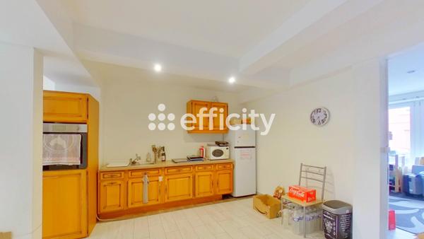 Maison
         10 pièces
        - 161 m² Exclusivité 372 750 € *