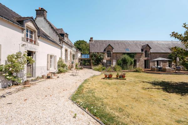 Propriété d'exception aux portes de Vannes : charme, espace et bien être