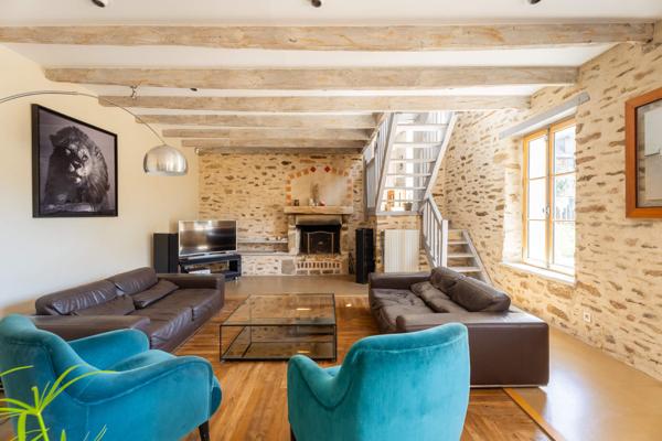 Propriété d'exception aux portes de Vannes : charme, espace et bien être