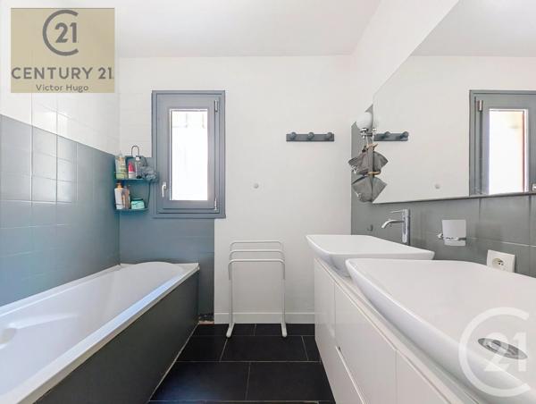 Maison à vendre  5 pièces - 91,50 m 2   BOSMIE L AIGUILLE  - 87
