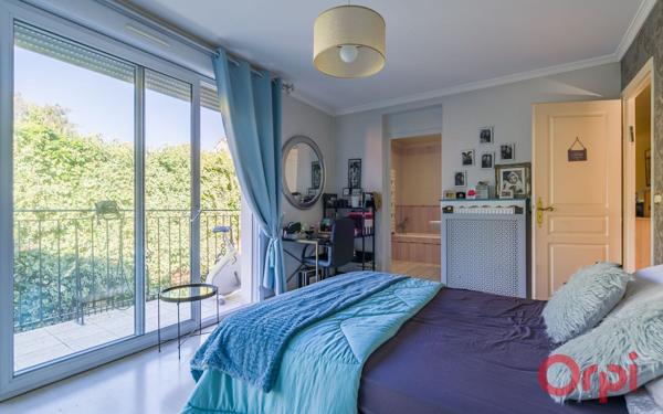 Maison à vendre    5 pièces • 263 m2 Bagnolet