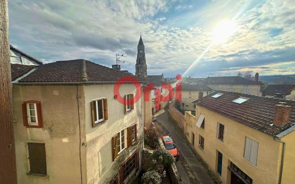 Maison à vendre    9 pièces • 210 m2 Saint-Léonard-de-Noblat