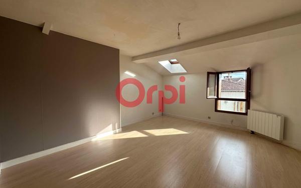 Maison à vendre    9 pièces • 210 m2 Saint-Léonard-de-Noblat