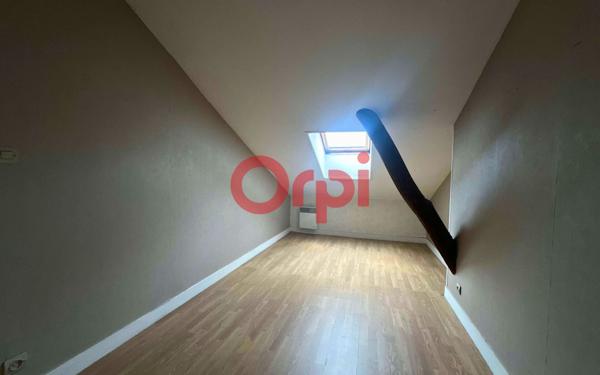 Maison à vendre    9 pièces • 210 m2 Saint-Léonard-de-Noblat