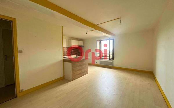 Maison à vendre    9 pièces • 210 m2 Saint-Léonard-de-Noblat