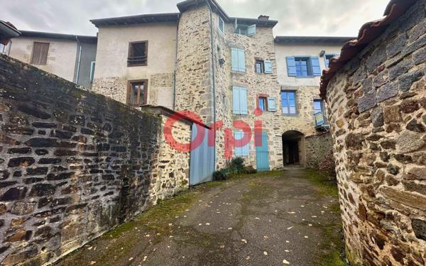 Maison à vendre    9 pièces • 210 m2 Saint-Léonard-de-Noblat