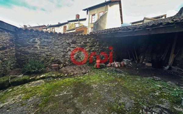 Maison à vendre    9 pièces • 210 m2 Saint-Léonard-de-Noblat