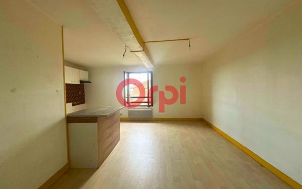 Maison à vendre    9 pièces • 210 m2 Saint-Léonard-de-Noblat