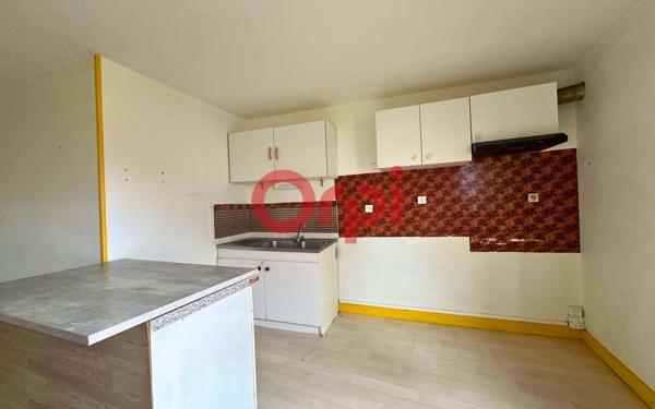 Maison à vendre    9 pièces • 210 m2 Saint-Léonard-de-Noblat