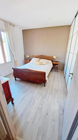 Viager haut de villa + terrain, Dame 75ans.