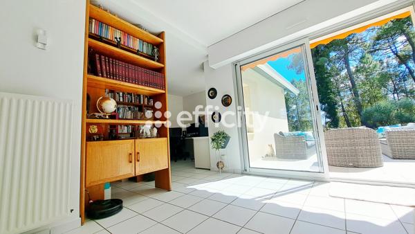 Maison
         6 pièces
        - 207 m² Bien prestige 890 000 € *