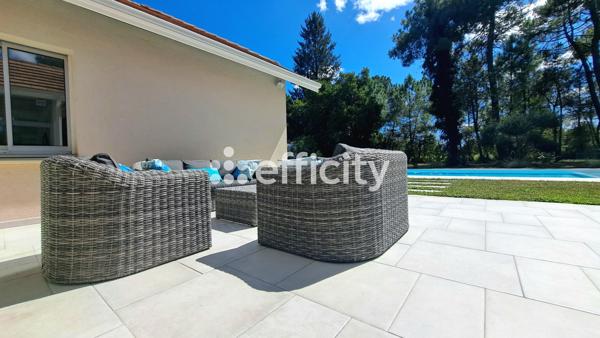 Maison
         6 pièces
        - 207 m² Bien prestige 890 000 € *