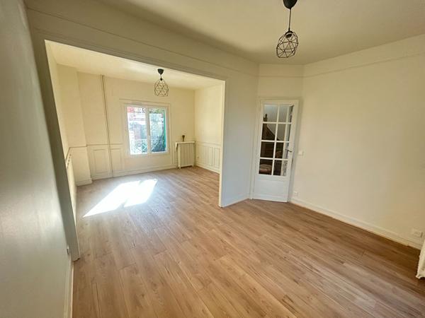 LOCATION MAISON / 76m² / LES LILAS