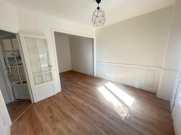 LOCATION MAISON / 76m² / LES LILAS