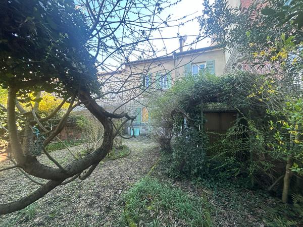 LOCATION MAISON / 76m² / LES LILAS