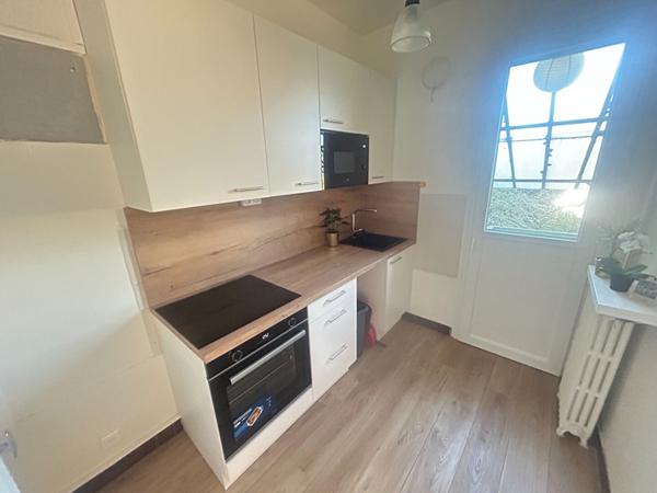 LOCATION MAISON / 76m² / LES LILAS