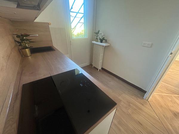 LOCATION MAISON / 76m² / LES LILAS