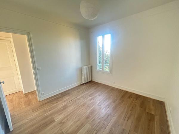 LOCATION MAISON / 76m² / LES LILAS