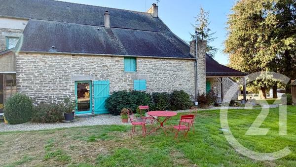 Maison à vendre  7 pièces - 210 m 2   VANNES  - 56