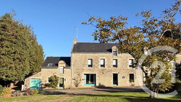 Maison à vendre  7 pièces - 210 m 2   VANNES  - 56