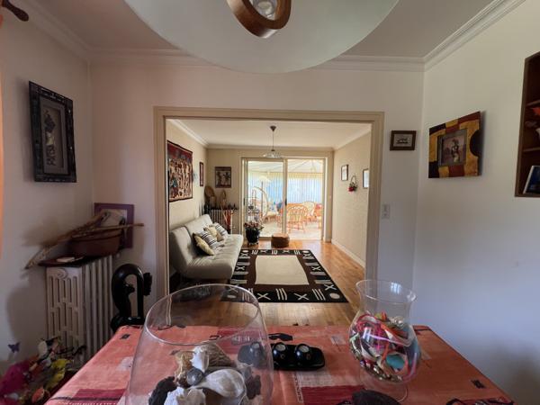 Guer (56380) Maison + grenier aménageable + grand sous-sol – jardin divisible,