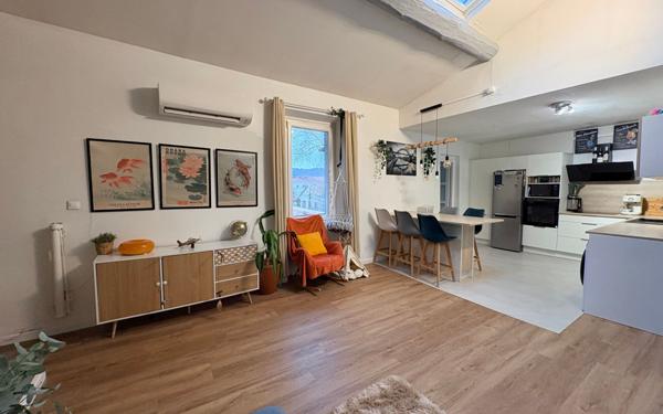 Appartement à vendre    3 pièces •  Solliès-Pont