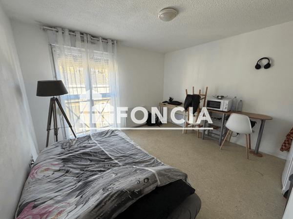 Location Studio 17 m² - 56-58-60-62 RUE GRASSIN BALEDAN RESIDENCE LE VOLTAIRE Arras 62000