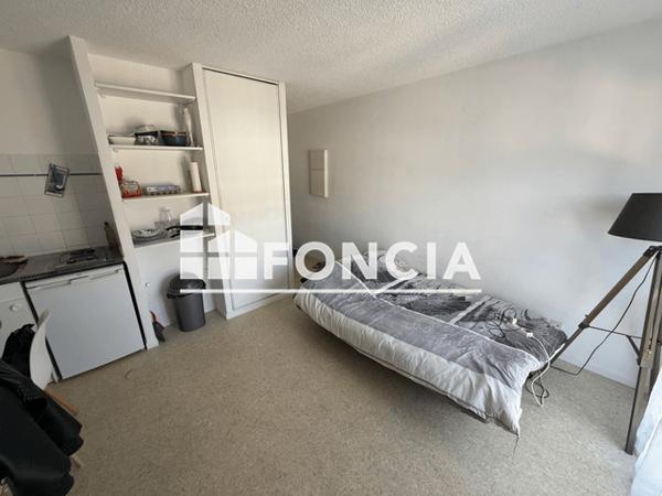 Location Studio 17 m² - 56-58-60-62 RUE GRASSIN BALEDAN RESIDENCE LE VOLTAIRE Arras 62000