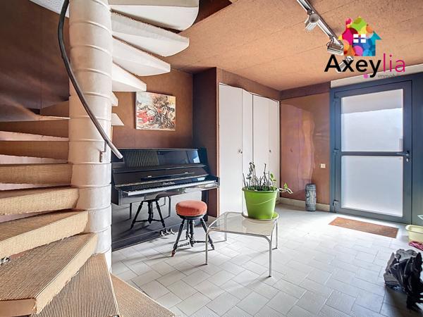 Roanne (42300) A VENDRE - ROANNE MULSANT - MAISON AVEC DEUX CHAMBRES, TERRAIN DÉPENDANCE ET APPARTEMENT T2 INDÉPENDANT