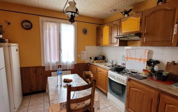 Vente Maison De village à rafraîchir Boussac   